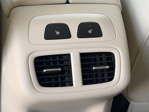 Used 2022 Buick Envision Avenir w/ Technology Package II FWD image 14