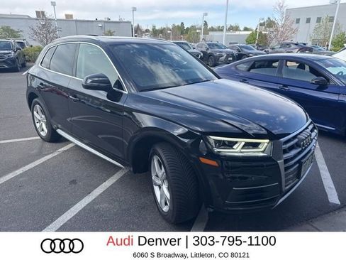 Used 2020 Audi Q5 Premium w/ Premium Plus Package AWD/4WD image 2