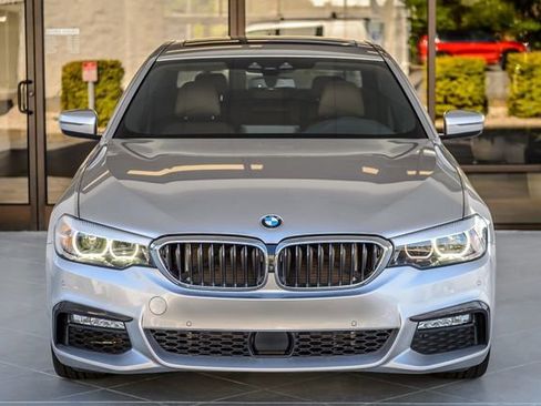 Used 2018 BMW 540i w/ M Sport Package RWD image 5