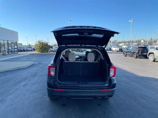 Used 2022 Ford Explorer XLT AWD/4WD image 18