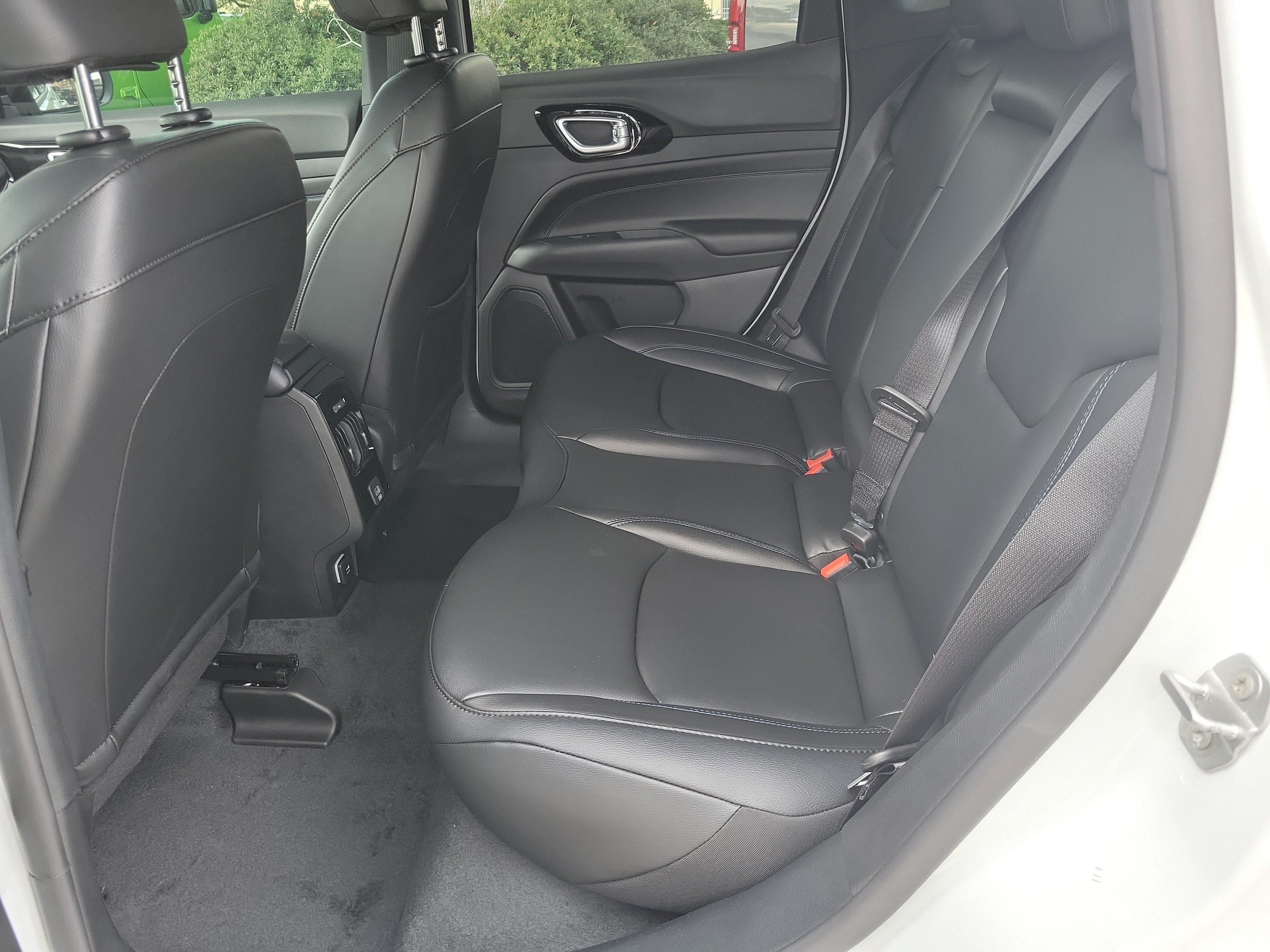 New 2026 Jeep Compass Limited AWD/4WD image 9