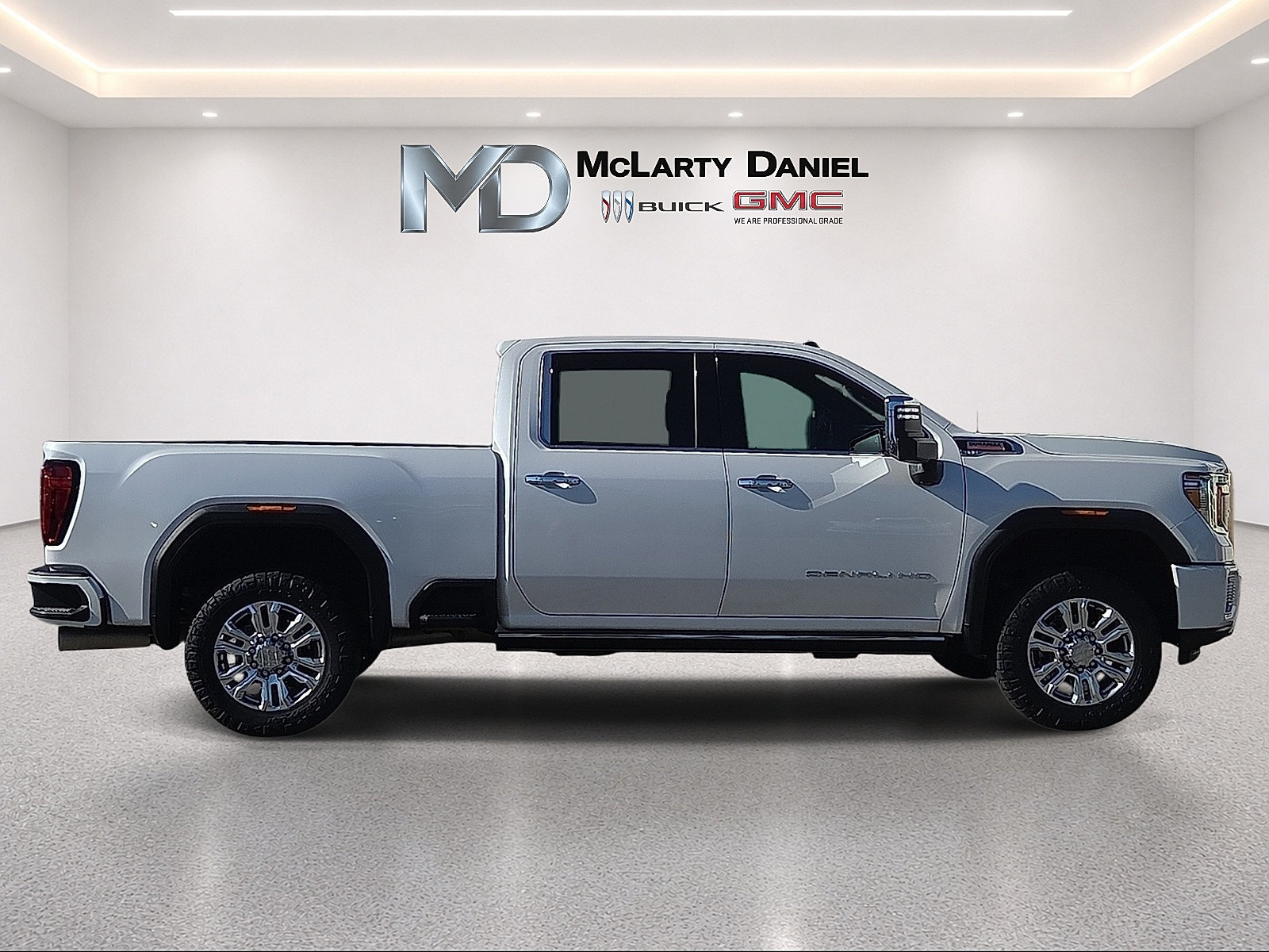 Used 2022 GMC Sierra 2500 Denali AWD/4WD image 15