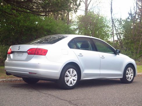 Used 2012 Volkswagen Jetta Sedan FWD image 5