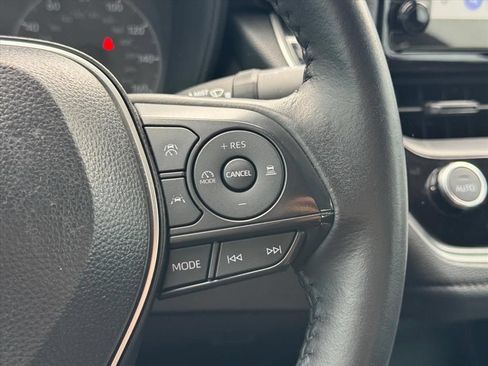 Used 2025 Toyota Corolla SE FWD image 17