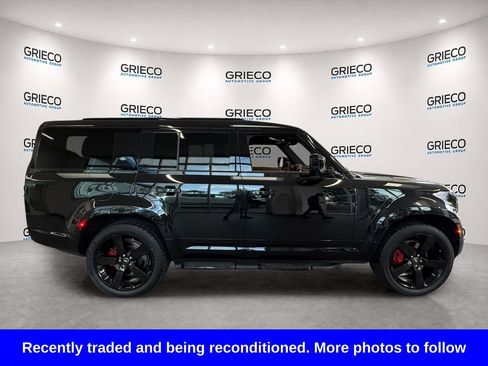 Used 2024 Land Rover Defender 130 X-Dynamic SE AWD/4WD image 7