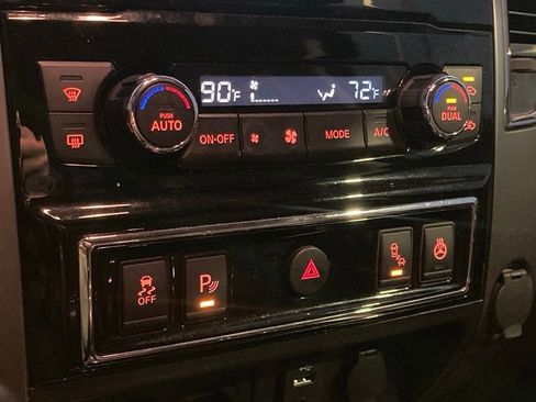 Used 2018 Nissan Titan Platinum Reserve w/ Platinum Utility Package image 24