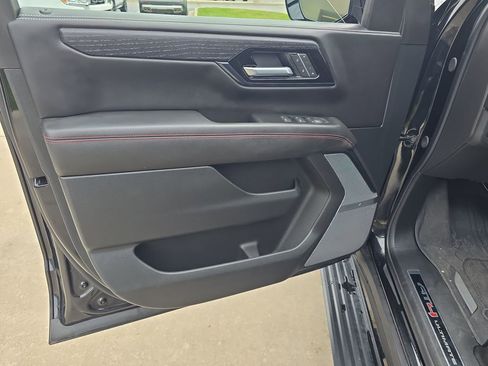 Certified 2025 GMC Yukon AT4 Ultimate w/ LPO, Floor Liner Package image 28