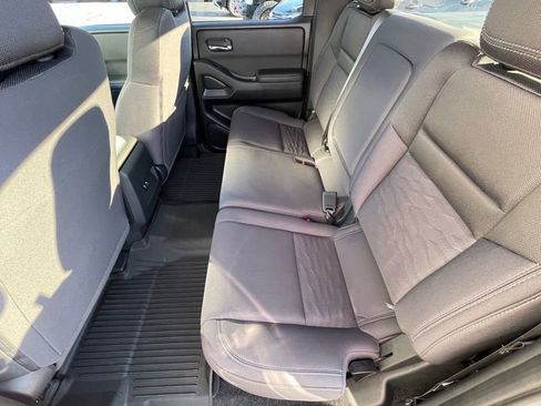 Used 2023 Nissan Frontier SV w/ Technology Package image 22