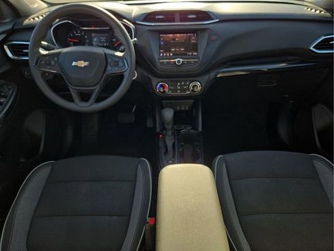 Used 2021 Chevrolet TrailBlazer LT image 16