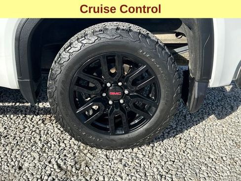 Used 2022 GMC Sierra 1500 Elevation image 9