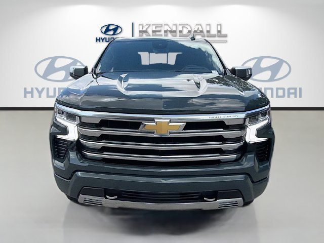 Used 2026 Chevrolet Silverado 1500 High Country w/ High Country Premium Package RWD image 3