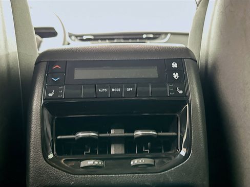 Used 2023 Jeep Grand Cherokee L Limited image 28