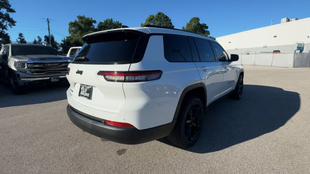 Used 2021 Jeep Grand Cherokee L Laredo AWD/4WD image 9