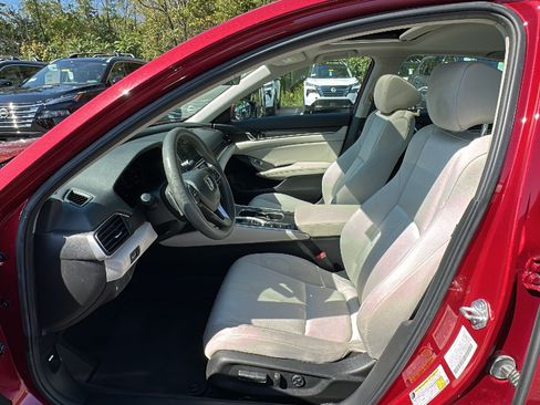 Used 2021 Honda Accord EX image 13