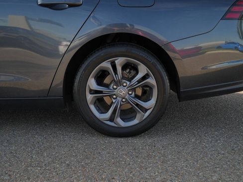 Used 2023 Honda Accord EX image 10