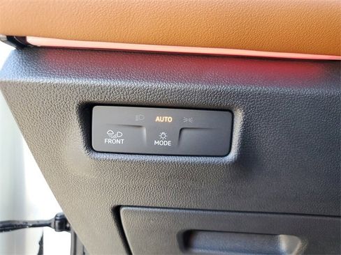 New 2026 Volkswagen Tiguan SEL R-Line image 28