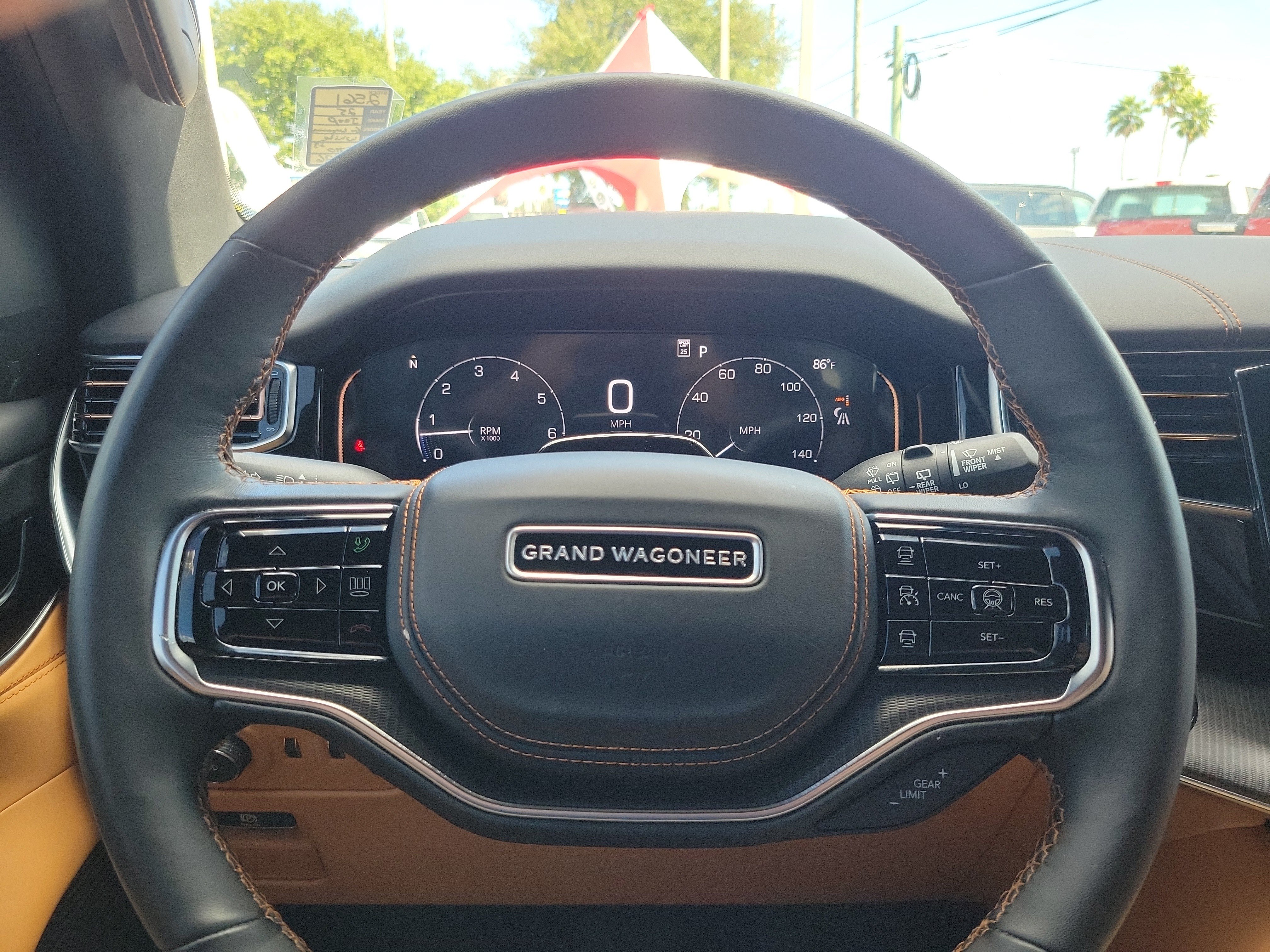 Used 2025 Jeep Grand Wagoneer Series III w/ Rear Seat Video Group 1 AWD/4WD image 15