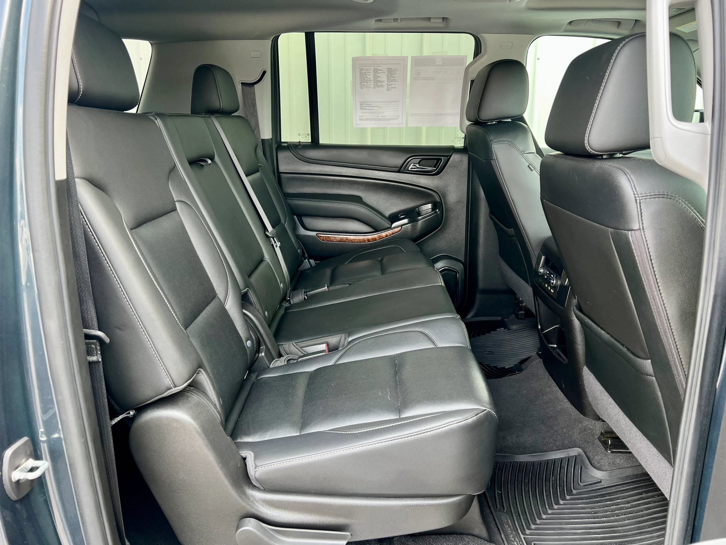 Used 2020 Chevrolet Suburban Premier AWD/4WD image 39