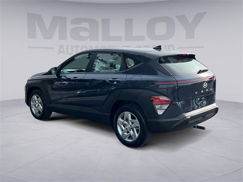 Used 2025 Hyundai Kona SE image 3
