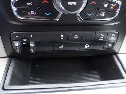 Certified 2019 RAM 1500 Big Horn image 27