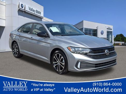 Used 2023 Volkswagen Jetta Sport FWD image 1