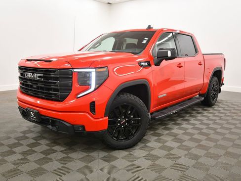 Used 2024 GMC Sierra 1500 Elevation w/ Elevation Premium Package AWD/4WD image 2