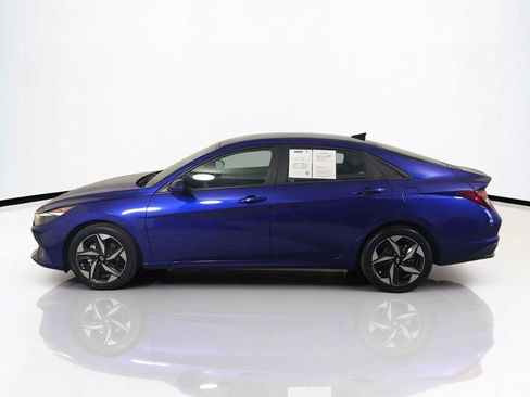 Used 2023 Hyundai Elantra SEL w/ Convenience Package FWD image 8