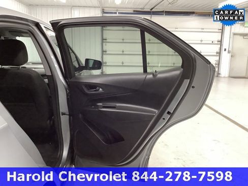 Used 2024 Chevrolet Equinox LT image 8