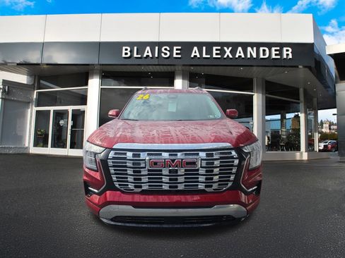 New 2026 GMC Terrain Denali w/ LPO, Floor Liner Package image 8