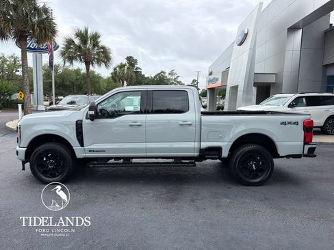 New 2026 Ford F250 Lariat w/ Black Appearance Package AWD/4WD image 5