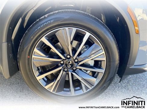 New 2026 INFINITI QX60 Luxe image 9