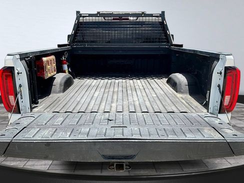 Used 2022 GMC Sierra 2500 AT4 w/ AT4 Preferred Package AWD/4WD image 7
