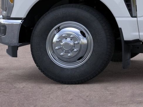 New 2026 Ford F350 XLT RWD image 19