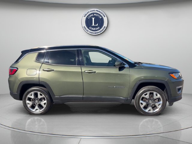 Used 2018 Jeep Compass Limited w/ Safe & Security Group AWD/4WD image 10