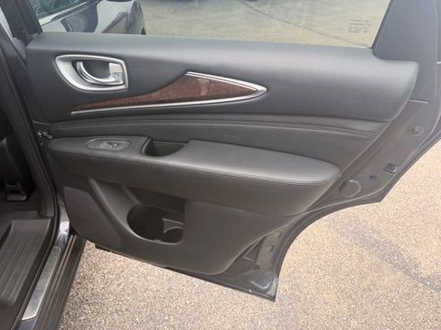 Used 2013 INFINITI JX35 AWD w/ Premium Pkg image 17