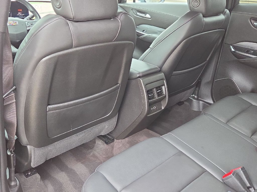 Used 2025 Cadillac XT4 Premium Luxury AWD/4WD image 24