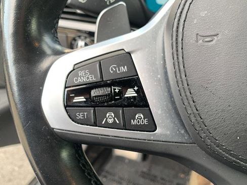 Used 2023 BMW M550i xDrive w/ Dynamic Handling Package image 36