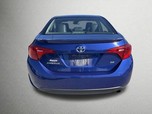 Used 2017 Toyota Corolla SE w/ Carpet Mat Package (TMS) FWD image 4