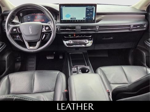 Used 2024 Lincoln Corsair Reserve FWD image 9