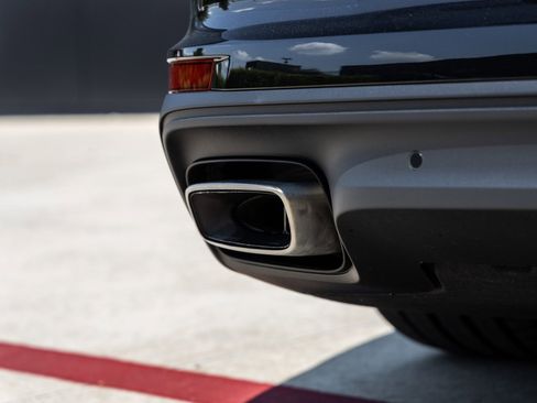 Certified 2025 Porsche Panamera image 16