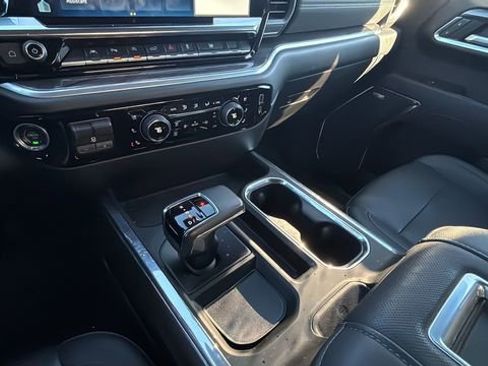 Used 2022 Chevrolet Silverado 1500 LTZ image 13