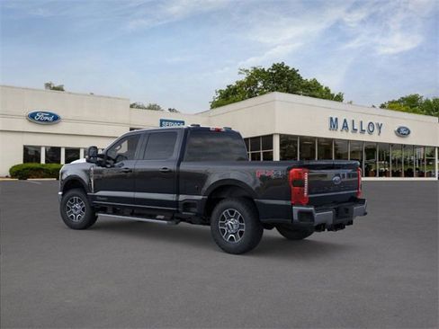 New 2026 Ford F250 Lariat w/ FX4 Off-Road Package image 4