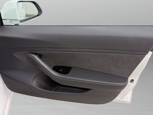 Used 2019 Tesla Model 3 Standard Range Plus image 26