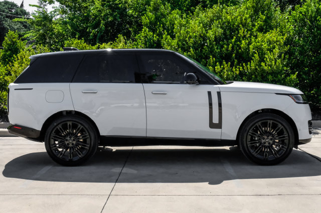New 2026 Land Rover Range Rover SE AWD/4WD image 10