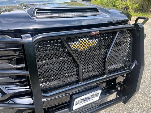 Used 2024 Chevrolet Silverado 2500 Custom w/ Custom Value Package AWD/4WD image 29