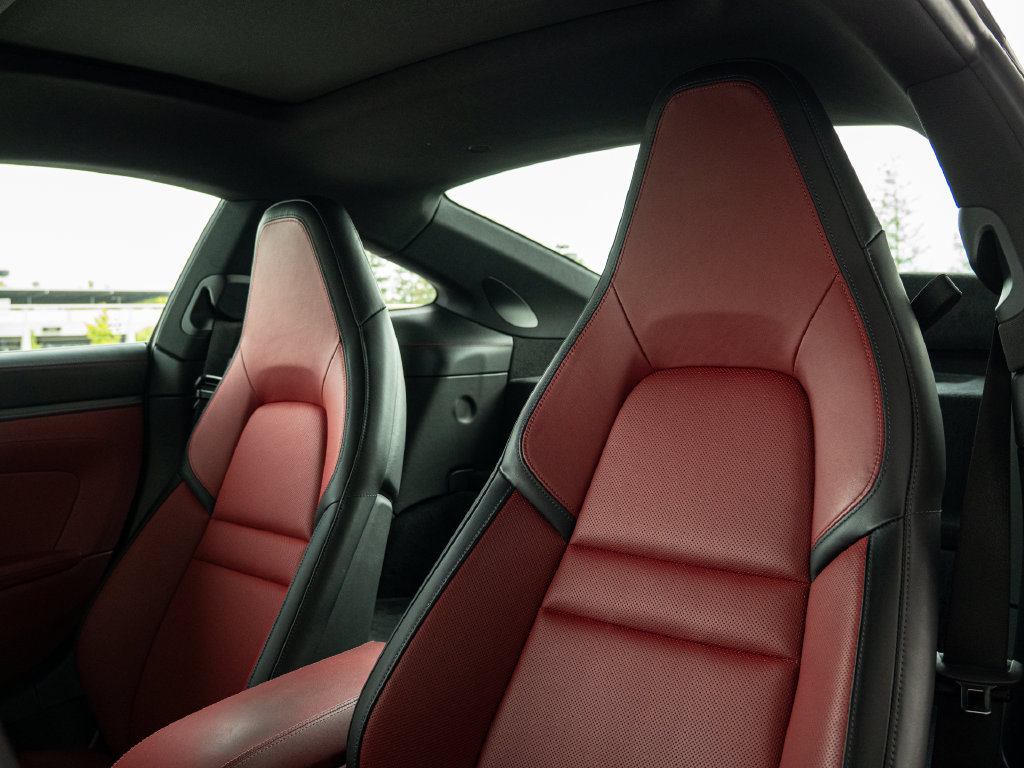 Certified 2025 Porsche 911 Carrera S RWD image 5