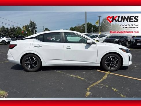 Used 2024 Nissan Sentra SV FWD image 3
