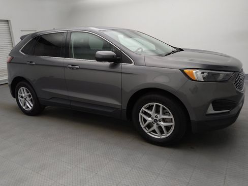 Used 2023 Ford Edge SEL image 11