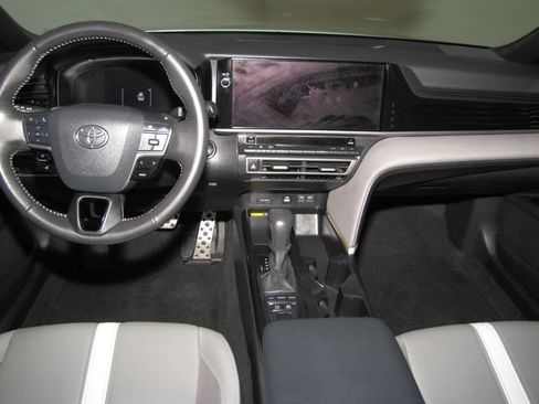 Used 2025 Toyota Camry SE w/ Multimedia Upgrade Package FWD image 15