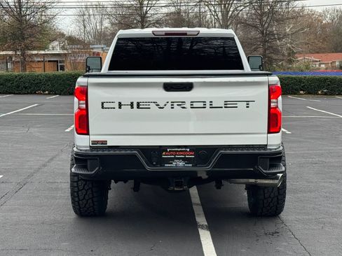 Used 2021 Chevrolet Silverado 2500 Custom w/ Custom Value Package image 7
